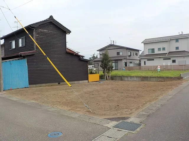 海沿いの空き家(30坪)の解体後